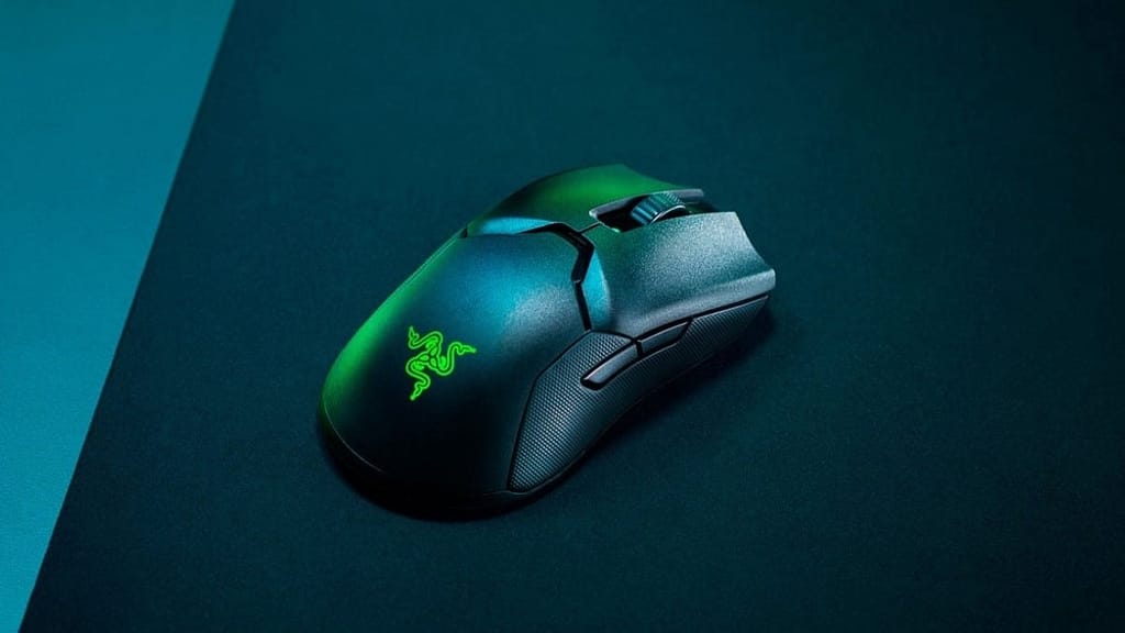 The Razer Viper Ultimate backed by a dynamic grey background